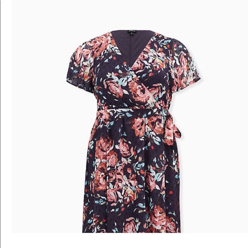 Torrid Swiss Dot Floral Wrap Dress (Dark Gray) - Picture 2 of 6